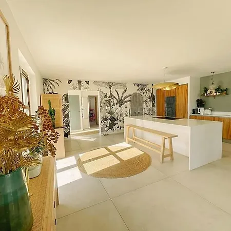 Villa Mas Au Bord De L'etang *