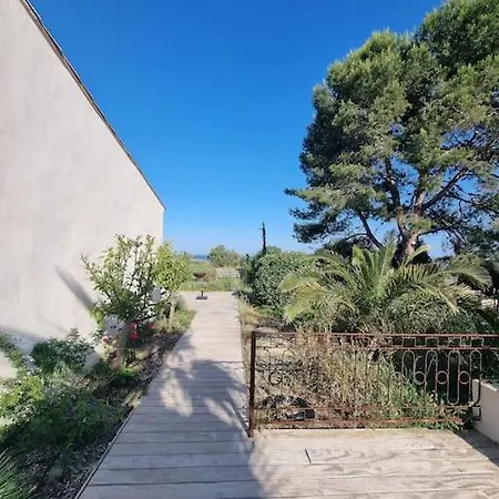 Villa Mas Au Bord De L'etang *