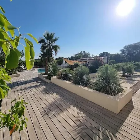 Mas Au Bord De L'etang *